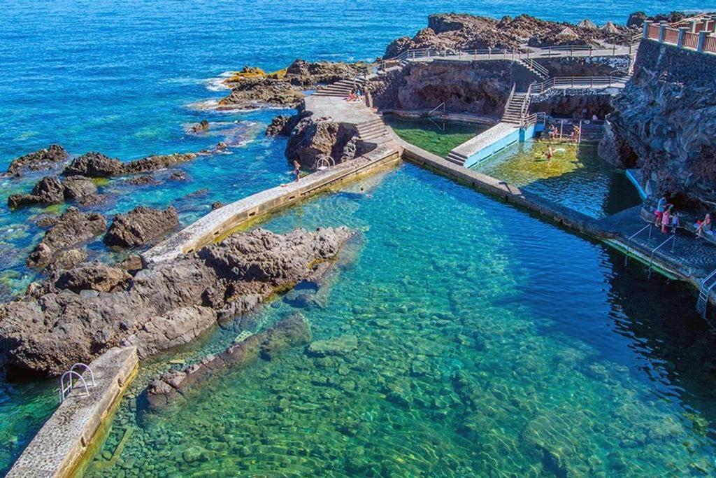 Primera Linea En Piscinas Naturales. Barlovento Exterior foto