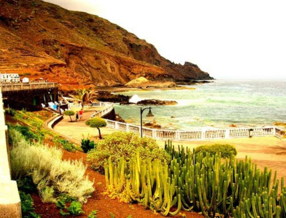 Primera Linea En Piscinas Naturales. Barlovento Exterior foto